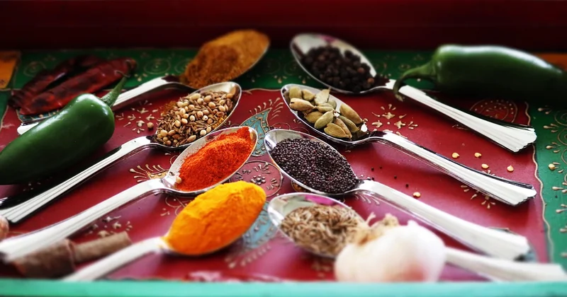 Comment cuisiner un curry indien facile au lait de coco, étape par étape